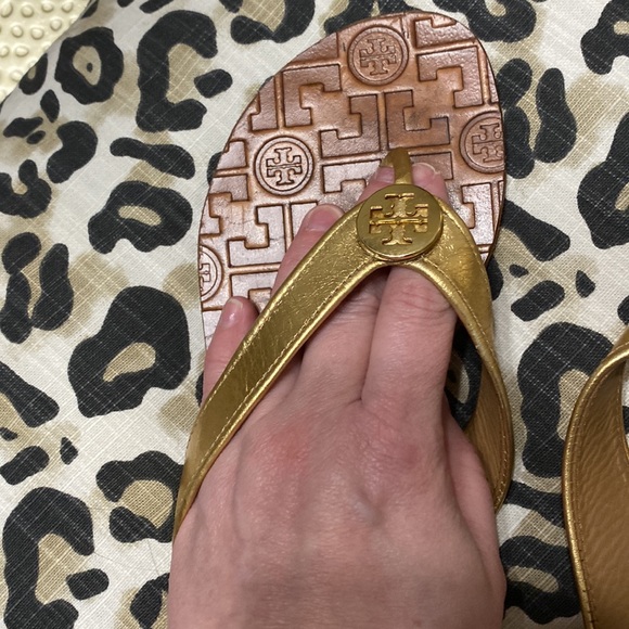 EUC Tory Burch Thora Gold Metallic Sandals. Worn a few times. Great shape! - Picture 4 of 5